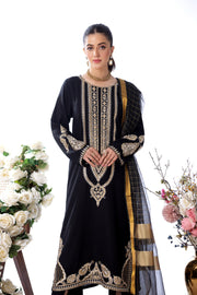 3 PC Ready To Wear Heeras Embroidered Suit